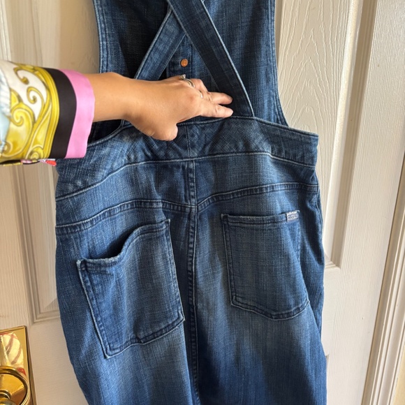 7 for all mankind  denim overall knee length dress, size 27 - Picture 2 of 3